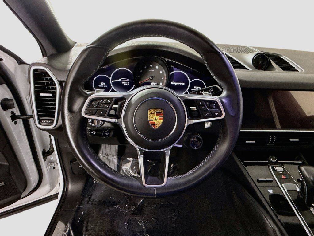Used 2023 Porsche Cayenne Platinum Edition AWD/4WD image 12