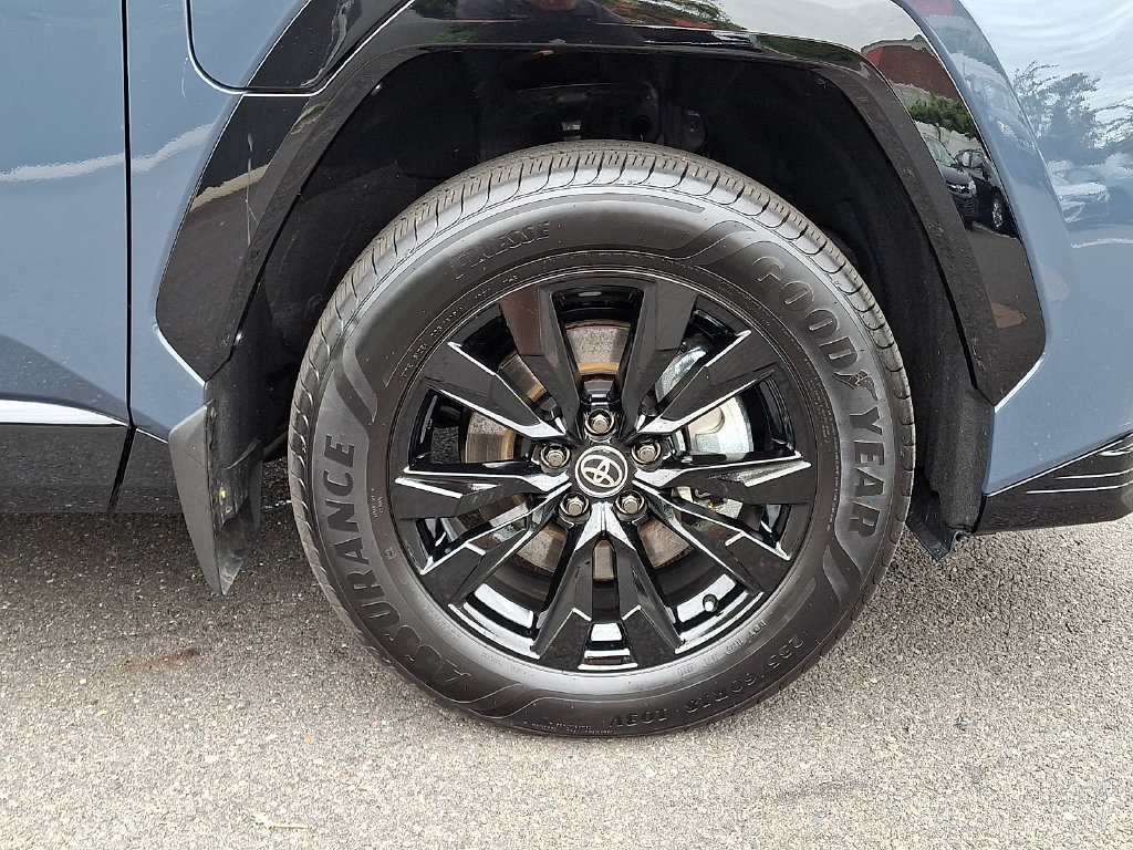 Used 2026 Toyota RAV4 SE AWD/4WD image 8