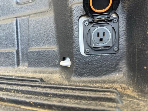 Used 2025 Chevrolet Silverado 3500 LT w/ Safety Package image 10