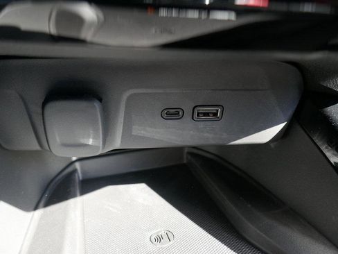 New 2026 Chevrolet Trax RS w/ Sunroof Package image 16