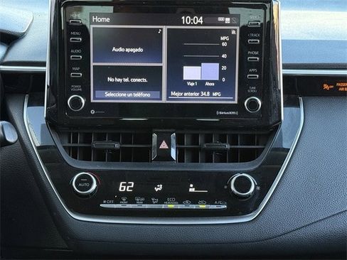 Used 2021 Toyota Corolla LE image 15