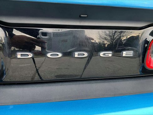 Used 2019 Dodge Challenger SXT w/ Plus Package image 28