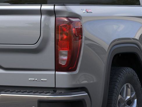 New 2026 GMC Sierra 1500 SLE image 11