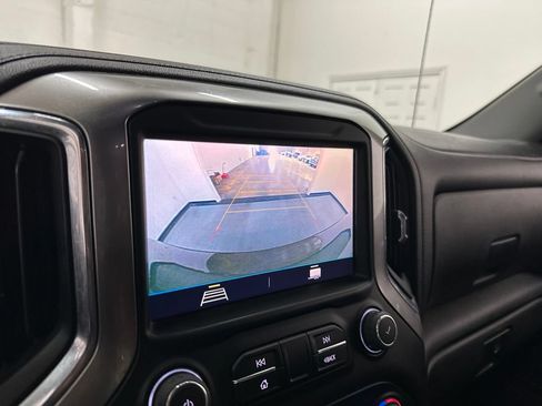 Used 2021 Chevrolet Silverado 1500 LT AWD/4WD image 47