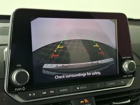 Used 2023 Nissan Altima 2.5 SV FWD image 4