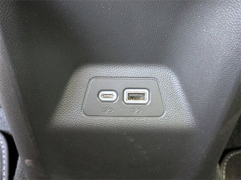 Used 2021 Buick Envision Essence w/ Sport Touring Package image 15