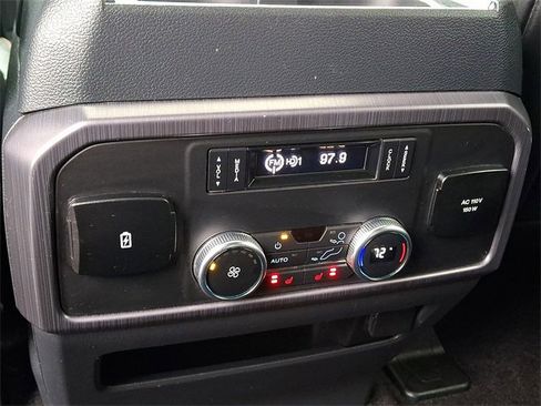 Used 2022 Ford Expedition Max Platinum image 11