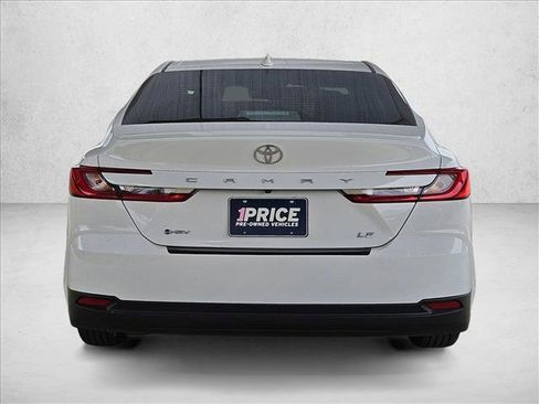Used 2025 Toyota Camry LE w/ Convenience Package FWD image 6