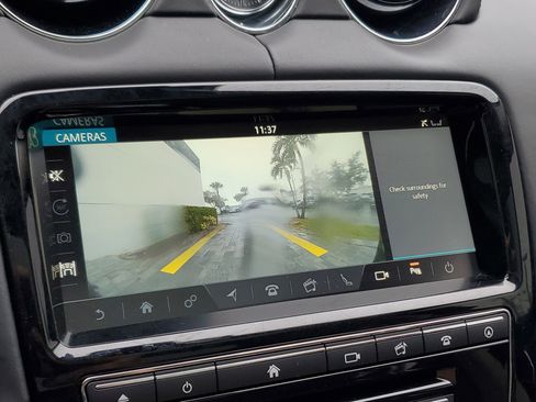 Used 2019 Jaguar XJ L Supercharged image 28