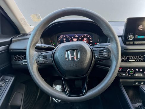 Used 2023 Honda Accord EX image 17