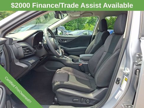 Used 2025 Subaru Outback Premium AWD/4WD image 13