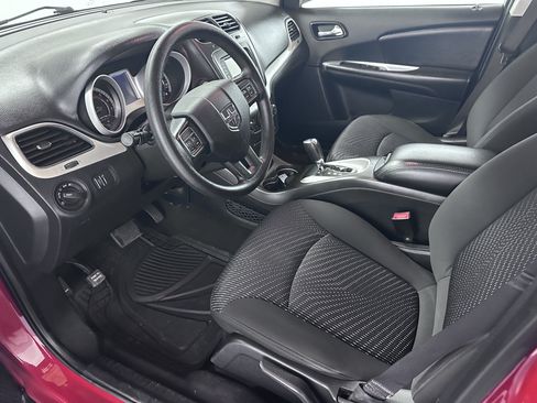 Used 2019 Dodge Journey SE FWD image 40