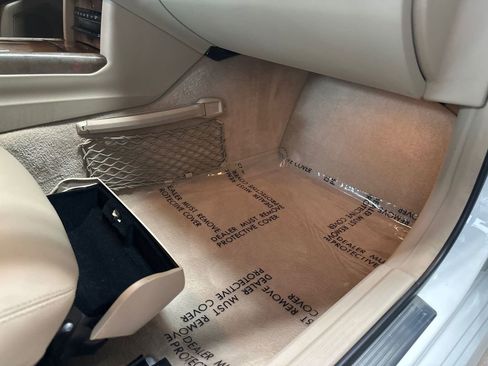 Used 2010 Mercedes-Benz E 350 4MATIC Sedan image 68