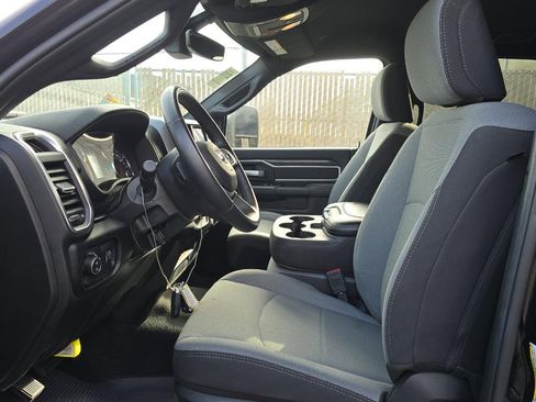 Used 2024 RAM 2500 Big Horn w/ Bed Utility Group image 7