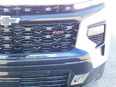 New 2026 Chevrolet Traverse RS w/ LPO, Floor Liner Package FWD image 9