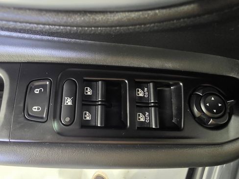 Used 2020 Jeep Renegade Altitude image 18