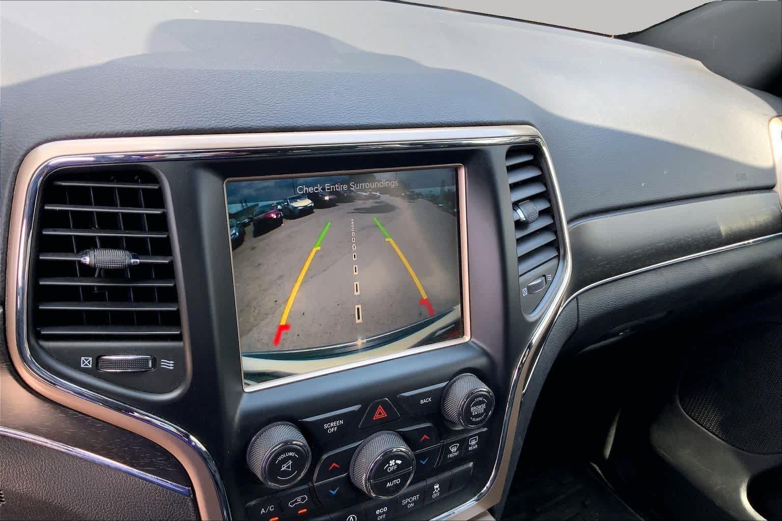 Used 2017 Jeep Grand Cherokee Limited AWD/4WD image 27