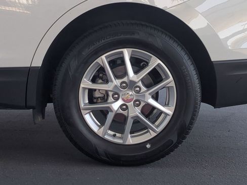 Used 2024 Chevrolet Equinox LT AWD/4WD image 36