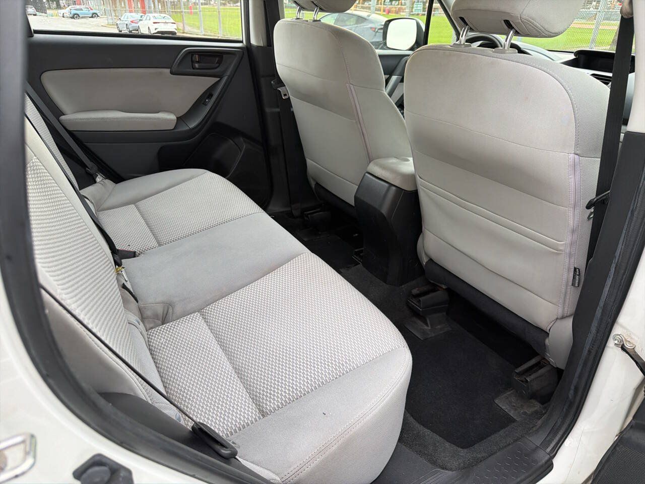 Used 2014 Subaru Forester 2.5i AWD/4WD image 17