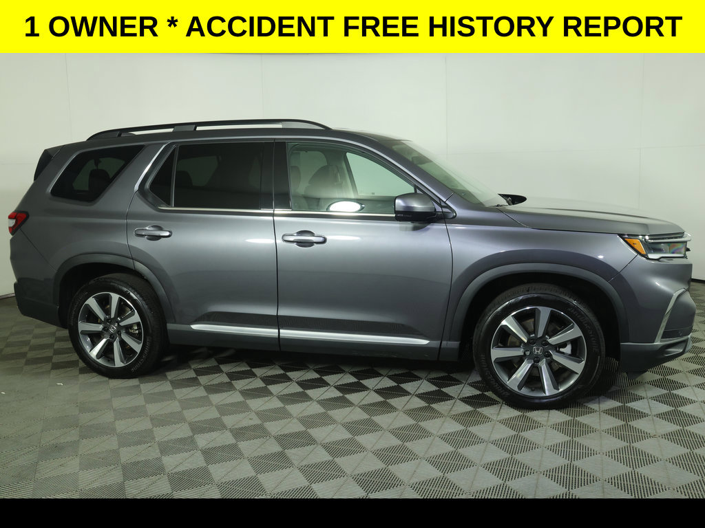 Used 2025 Honda Pilot Elite image 2
