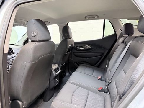Used 2024 GMC Terrain SLE w/ Driver Convenience Package FWD image 21