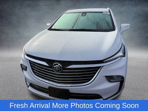 Used 2024 Buick Enclave Premium image 2