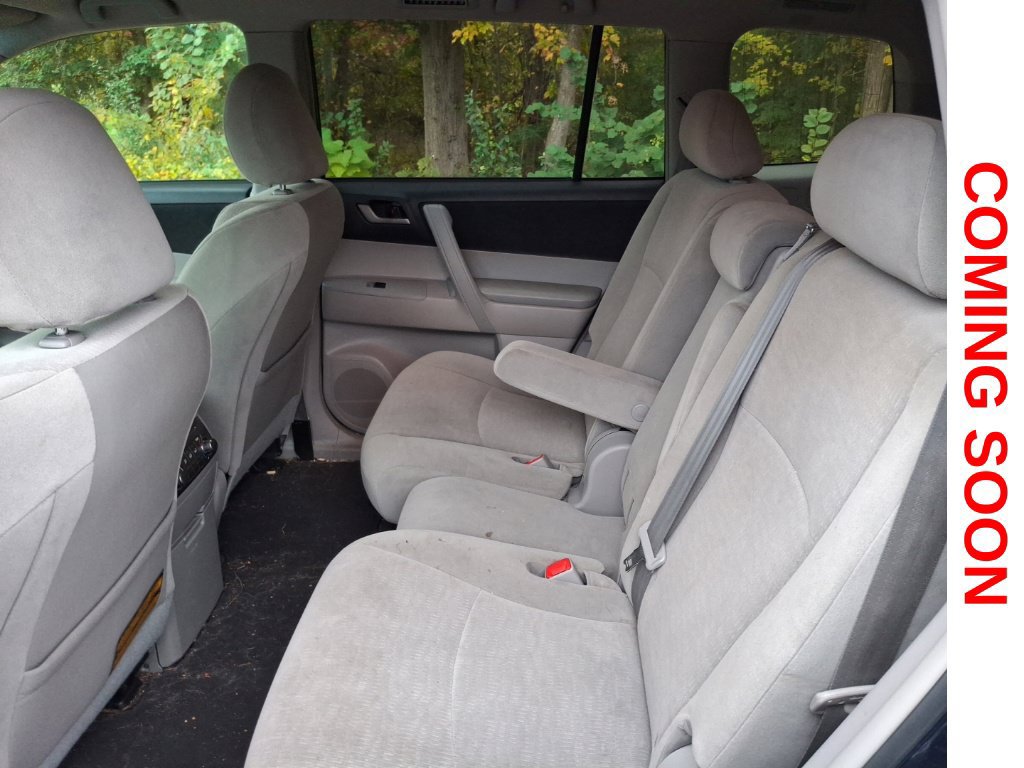 Used 2011 Toyota Highlander 4WD w/ Tech Pkg image 12