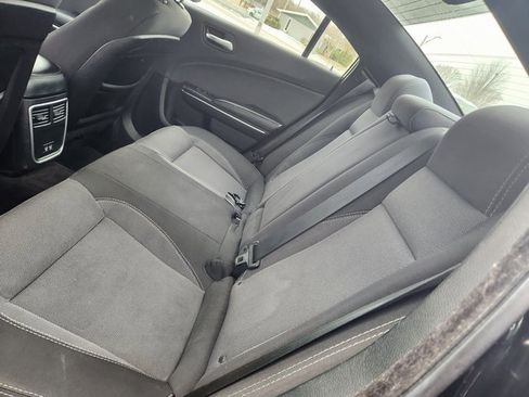 Used 2018 Dodge Charger SXT image 7