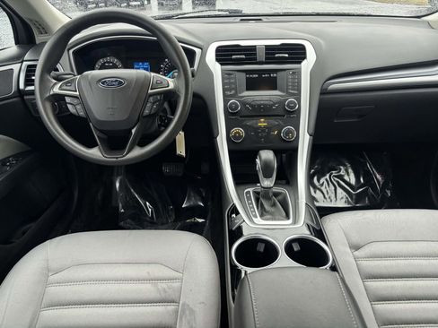 Used 2014 Ford Fusion S image 29