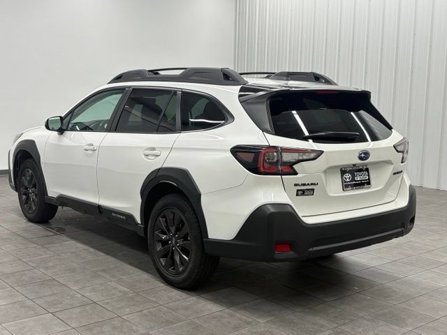 Used 2025 Subaru Outback Onyx Edition AWD/4WD image 4