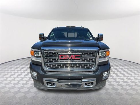 Used 2018 GMC Sierra 3500 Denali w/ Duramax Plus Package image 2