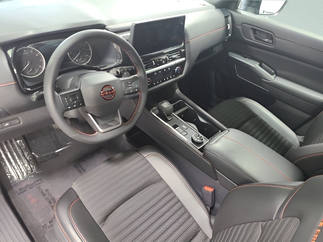 Used 2026 Nissan Pathfinder Rock Creek w/ Rock Creek Premium Package AWD/4WD image 24