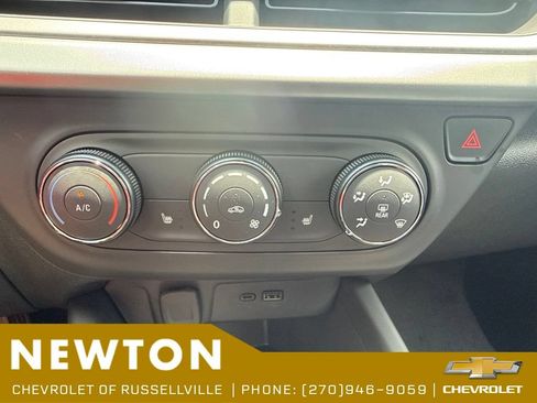 New 2026 Chevrolet Trax LS w/ LS Convenience Package FWD image 9