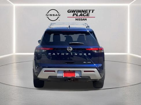 Used 2023 Nissan Pathfinder SL AWD/4WD image 23