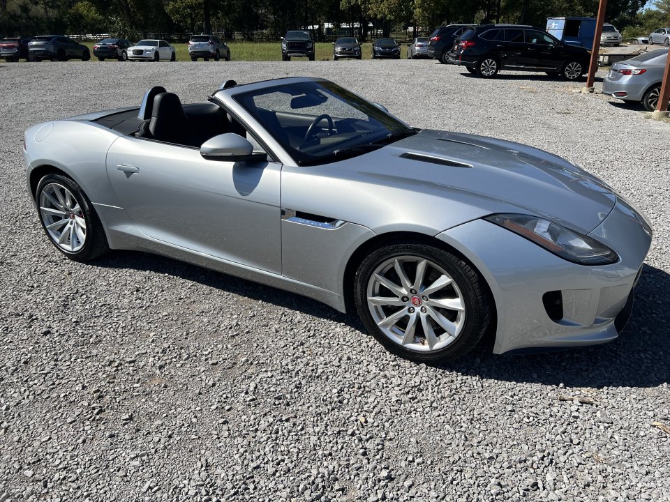 Used 2017 Jaguar F-TYPE Convertible RWD image 16