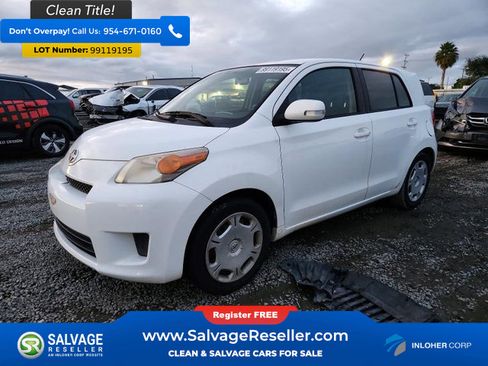 Used 2014 Scion xD FWD image 1