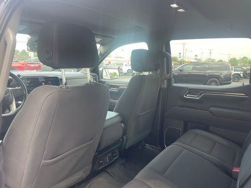 Used 2023 GMC Sierra 1500 SLE AWD/4WD image 24