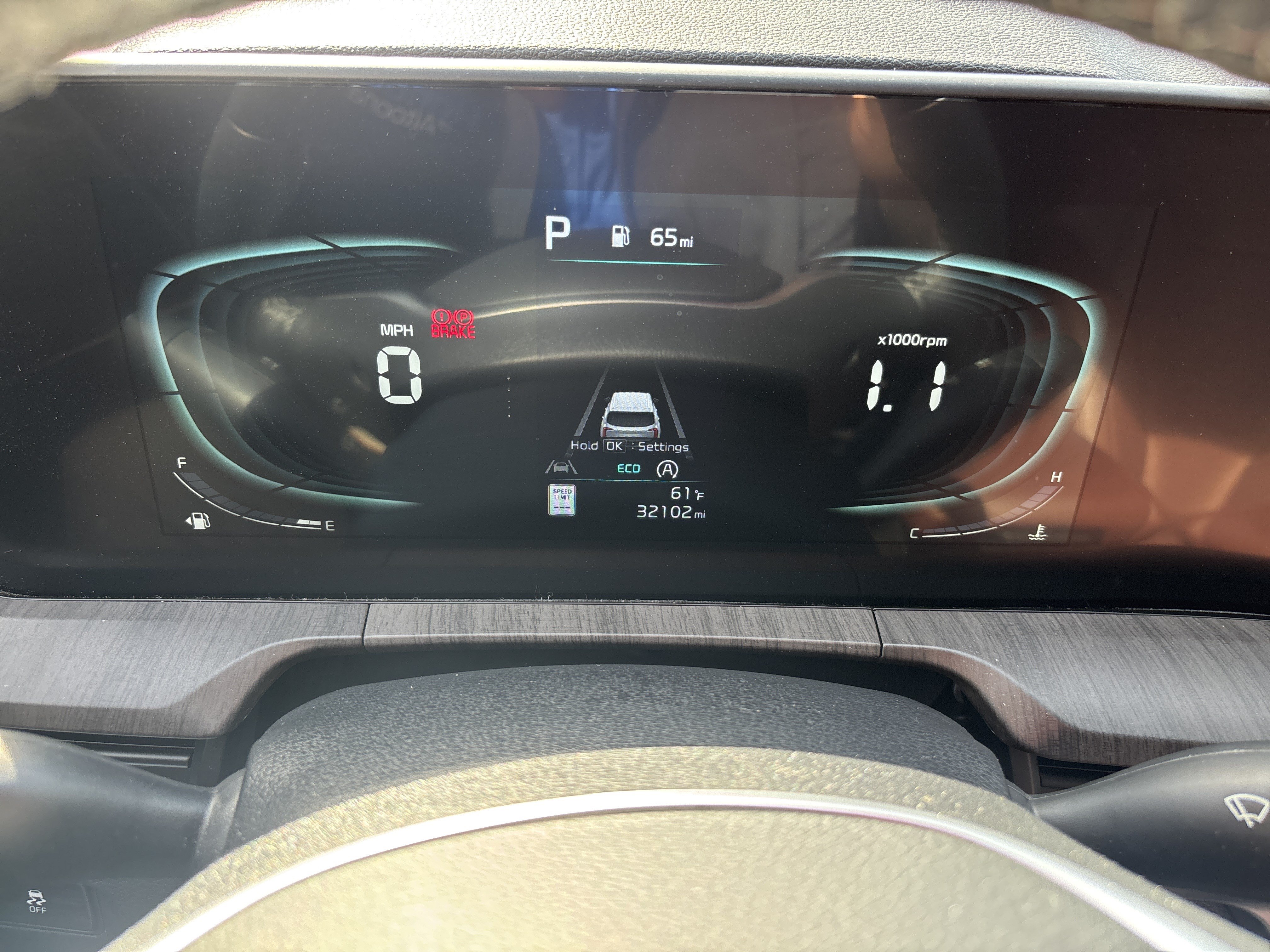 Used 2024 Kia Telluride EX w/ EX Captain's Chair Package AWD/4WD image 12