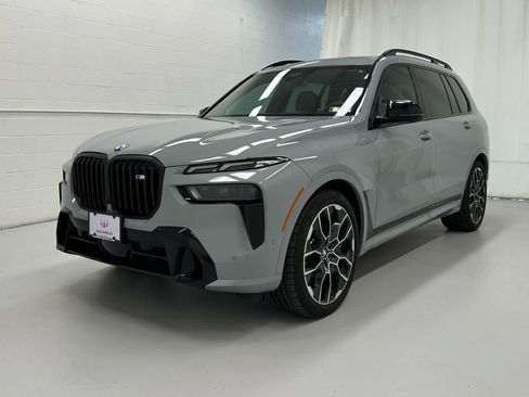 Used 2026 BMW X7 M60i AWD/4WD image 4