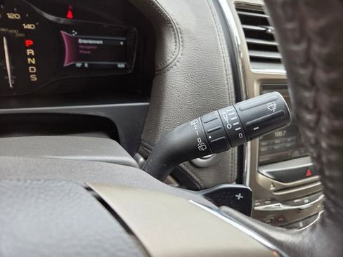 Used 2015 Lincoln MKX AWD w/ Equipment Group 101A image 27