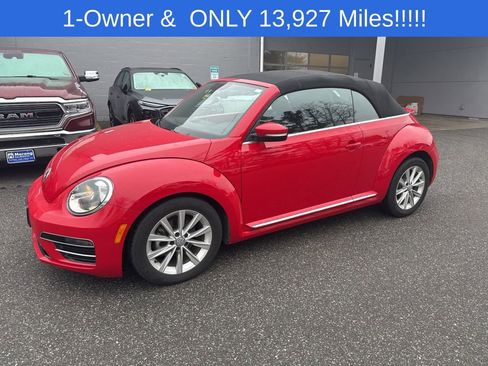 Used 2019 Volkswagen Beetle 2.0T SE image 1