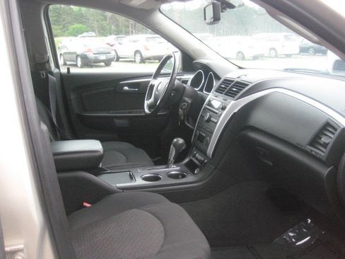 Used 2012 Chevrolet Traverse LT image 13
