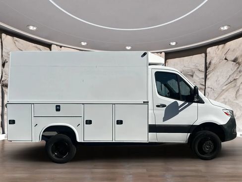 Used 2023 Mercedes-Benz Sprinter 3500 w/ Acoustic Package image 6