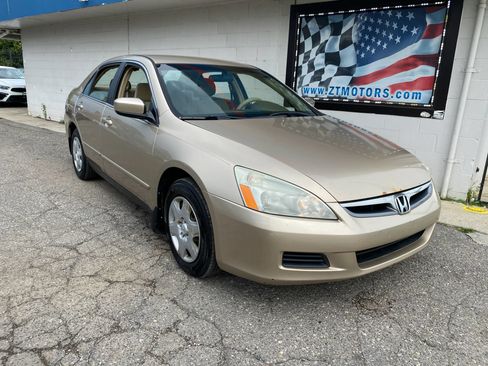 Used 2006 Honda Accord LX image 1