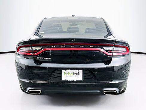 Used 2021 Dodge Charger SXT RWD image 7