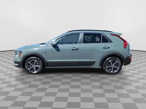 Used 2023 Kia Niro EX FWD image 5