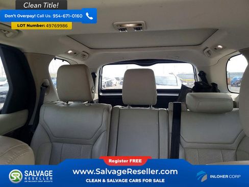 Used 2017 Land Rover Discovery HSE AWD/4WD image 13