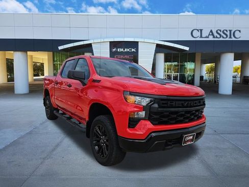 Used 2025 Chevrolet Silverado 1500 Custom Trail Boss w/ Turbomax Blackout Package AWD/4WD image 1