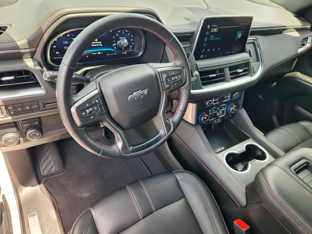 Used 2022 Chevrolet Tahoe RST RWD image 2