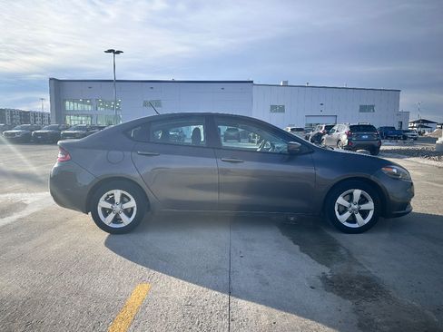 Used 2016 Dodge Dart SXT image 4